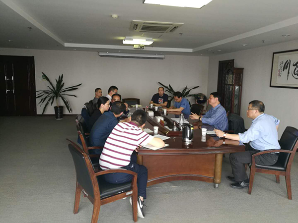 hth官方网页版-hth（中国）召开红专路等道路工程拟扩大材料价格调整范围有关问题的项目推进会议